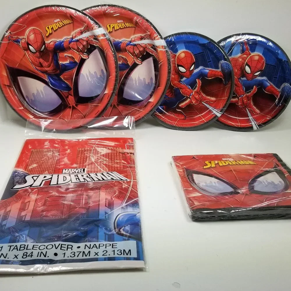 Spiderman Party pack cake plate, regular plate, napkins and table cloth